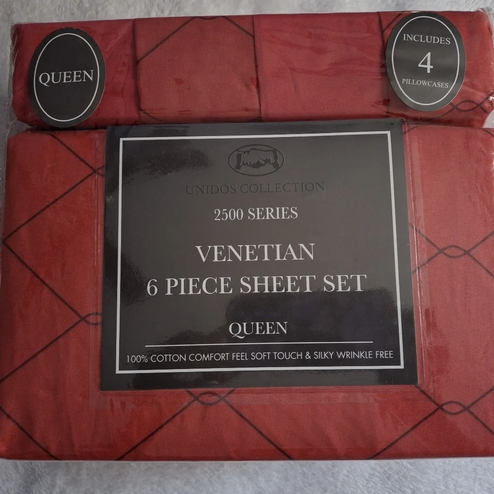 Red Bedding Set